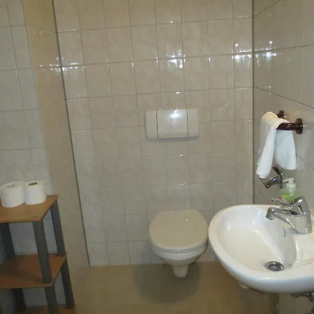 Aria Hotel 3*